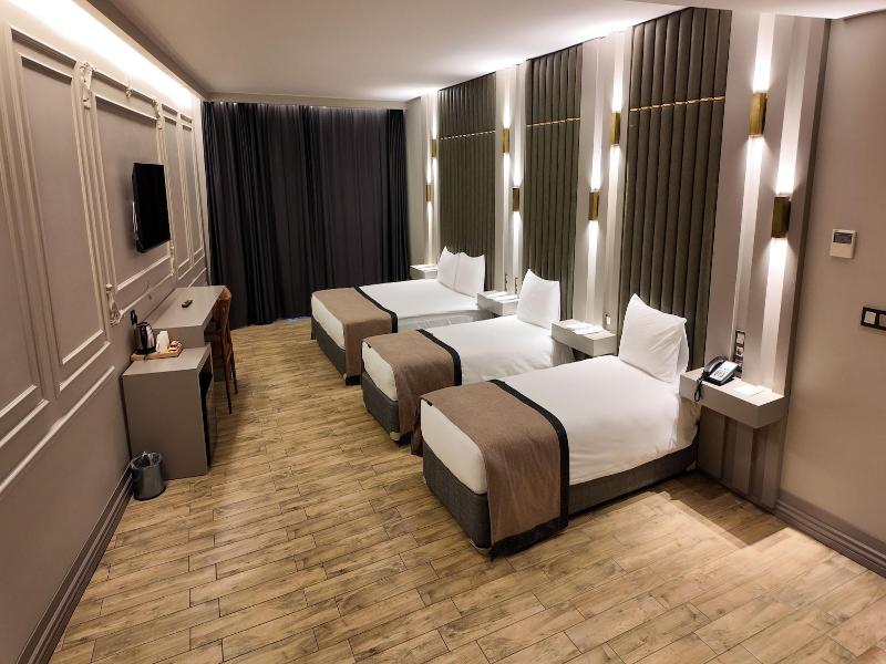 Lala Grand Hotel image