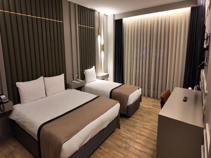 Lala Grand Hotel image