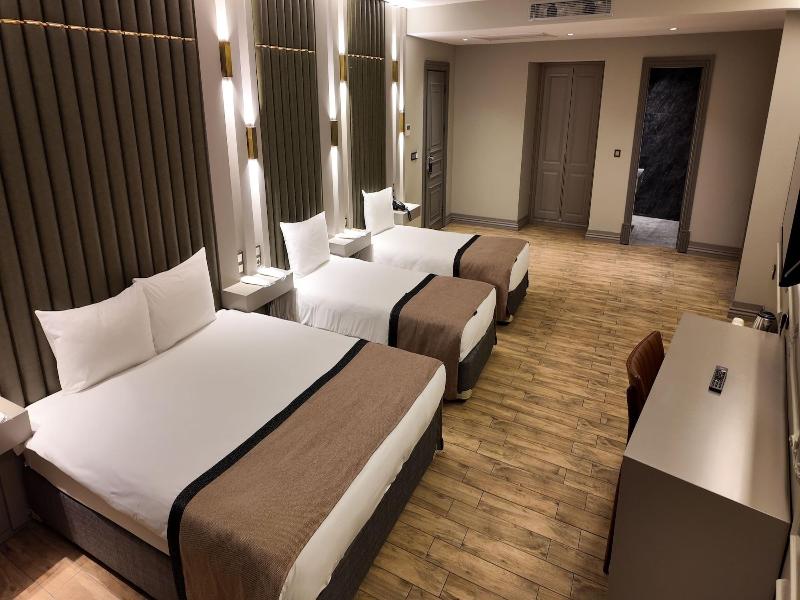 Lala Grand Hotel image