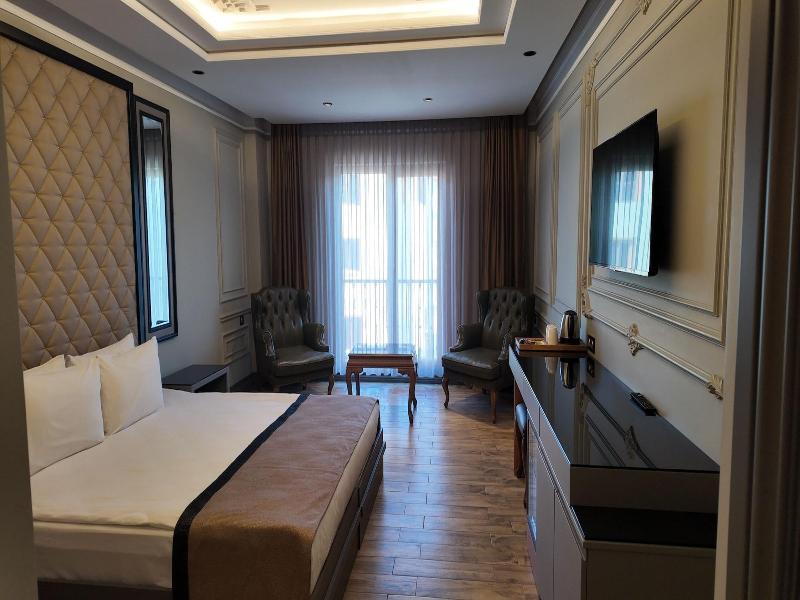 Lala Grand Hotel image