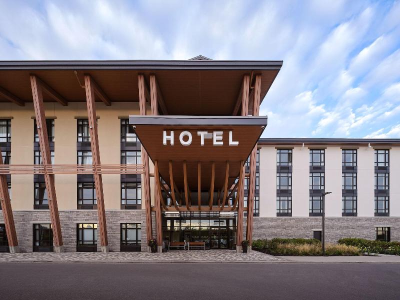 Great Blue Heron Hotel
