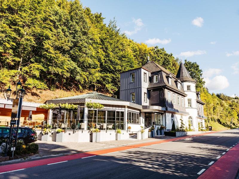 Schlosshotel Brilon-wald image