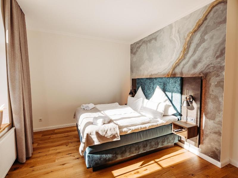 Schlosshotel Brilon-wald image