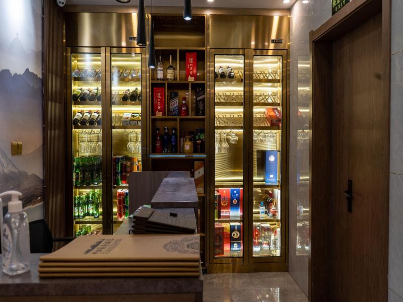 G.c Royal Hotel image