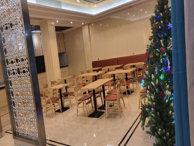 G.c Royal Hotel image