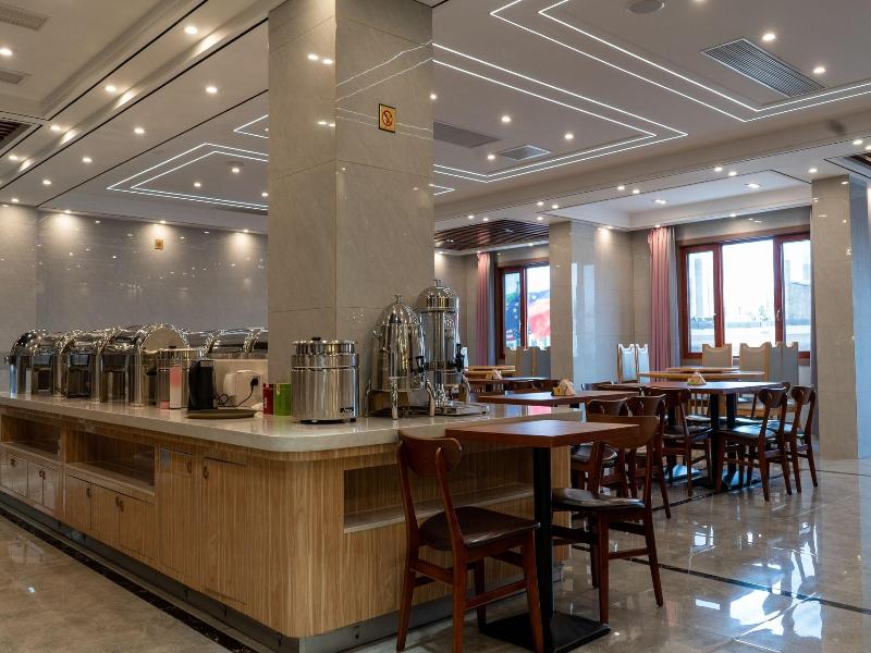 G.c Royal Hotel image