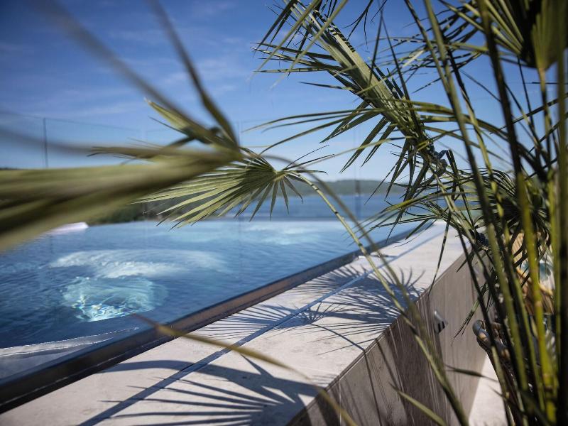 Hotel Riviera image