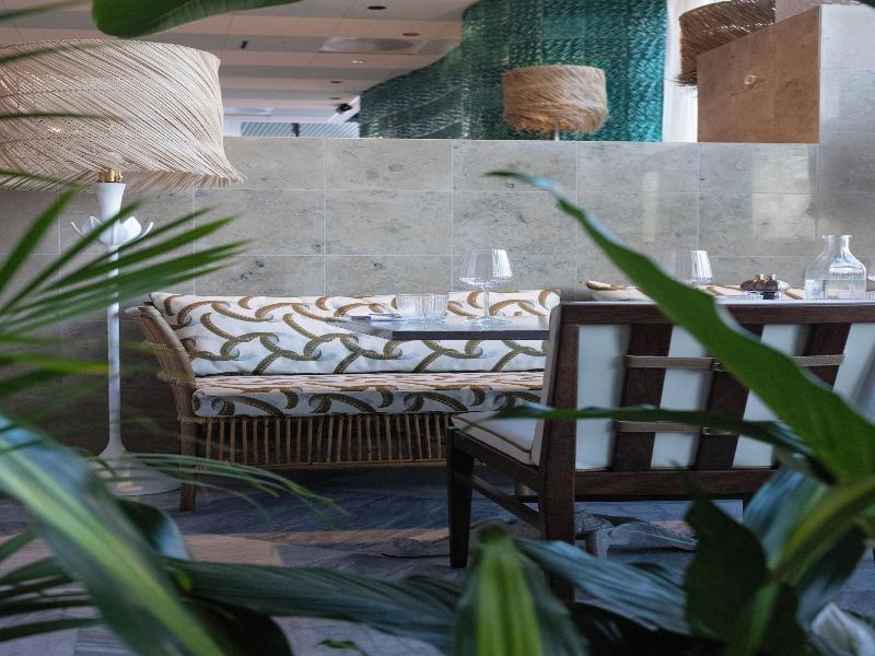 Hotel Riviera image