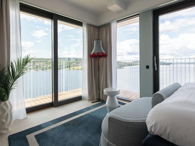 Hotel Riviera image