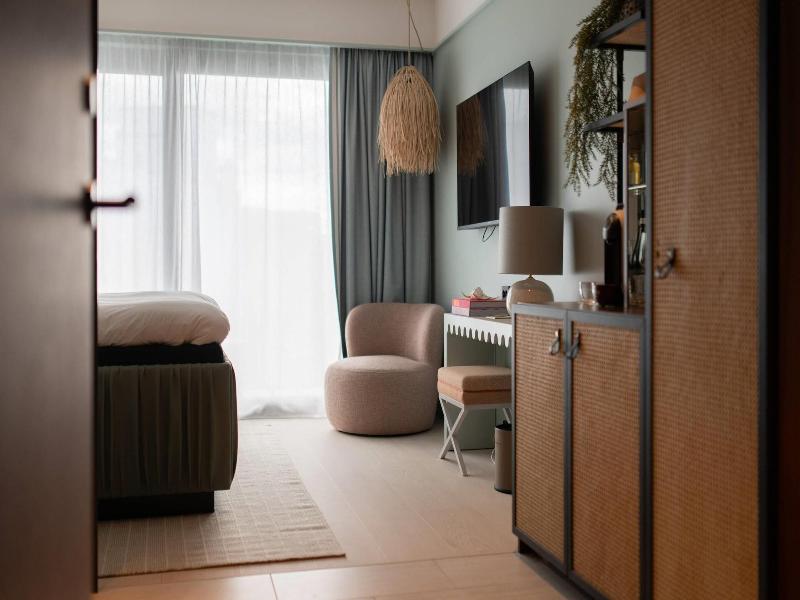 Hotel Riviera image