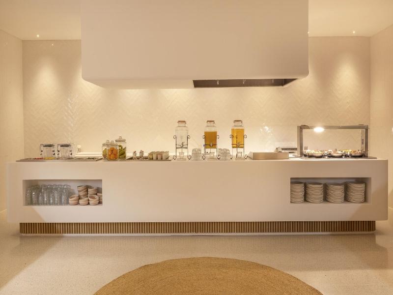 Hm Palma Blanc Hotel image