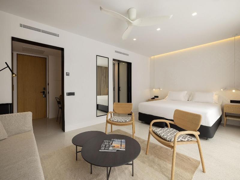 Hm Palma Blanc Hotel image