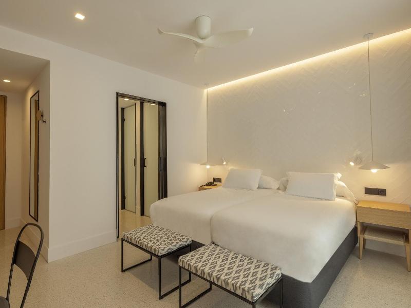 Hm Palma Blanc Hotel image