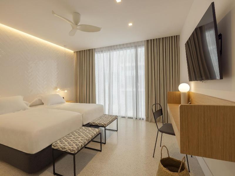 Hm Palma Blanc Hotel image