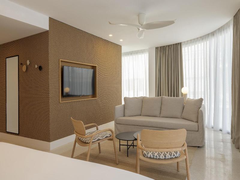 Hm Palma Blanc Hotel image