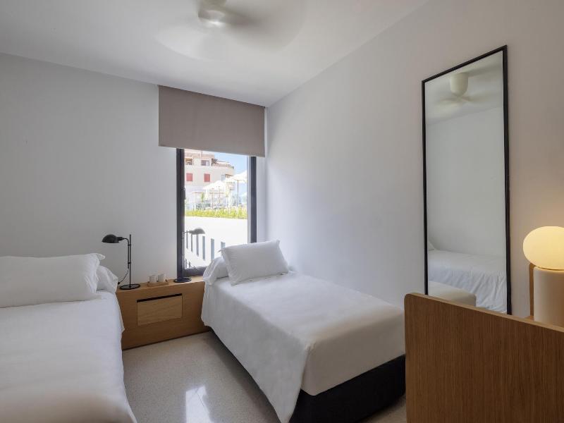 Hm Palma Blanc Hotel image