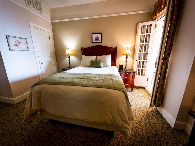 The Hotel Paisano image