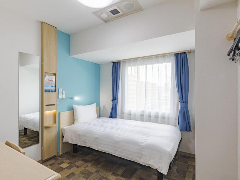 Toyoko Inn Kyoto Nijojo Minami image