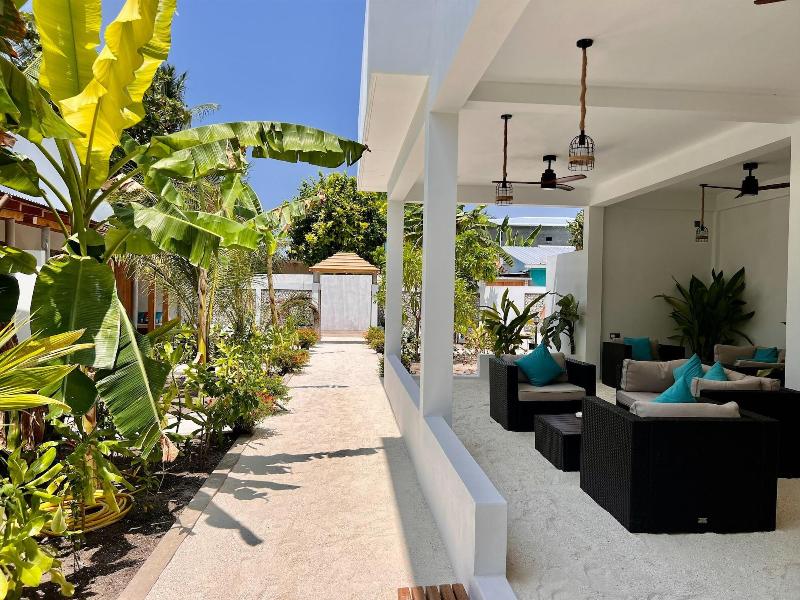 Seaside Dhigurah image