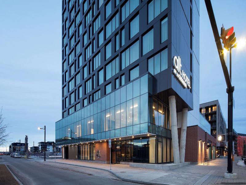 Alt Hotel Calgary University District image