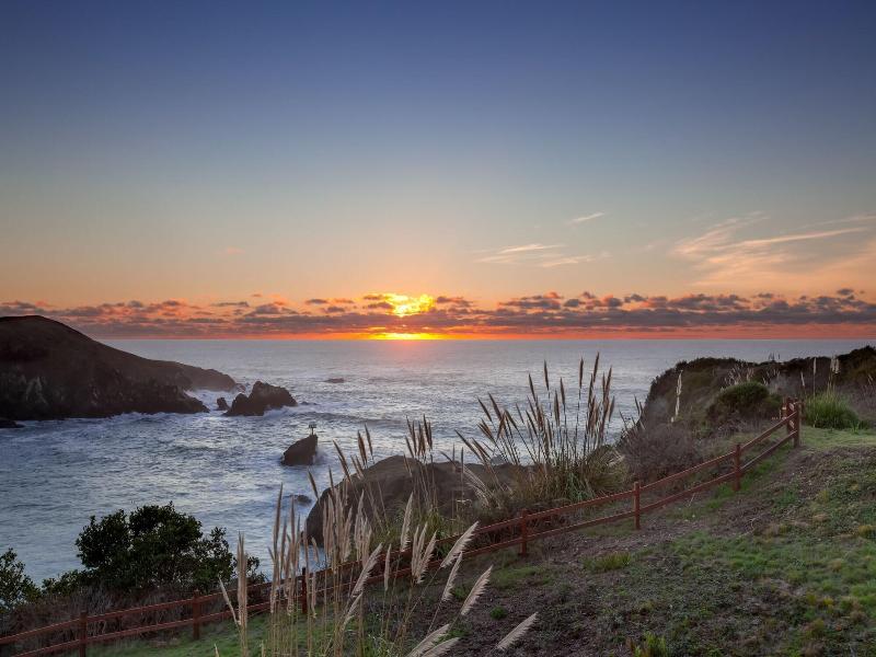 Scp Mendocino Coast Lodge image