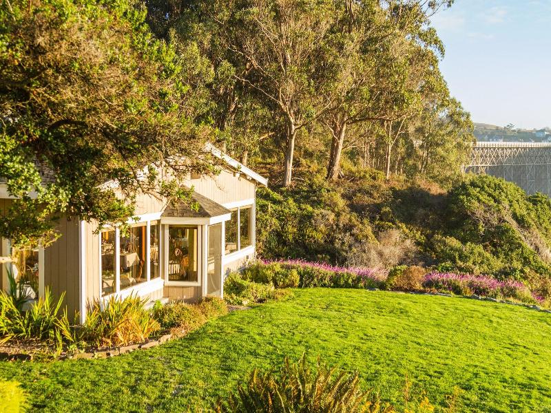 Scp Mendocino Coast Lodge image