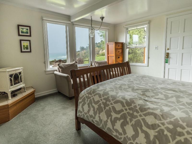 Scp Mendocino Coast Lodge image