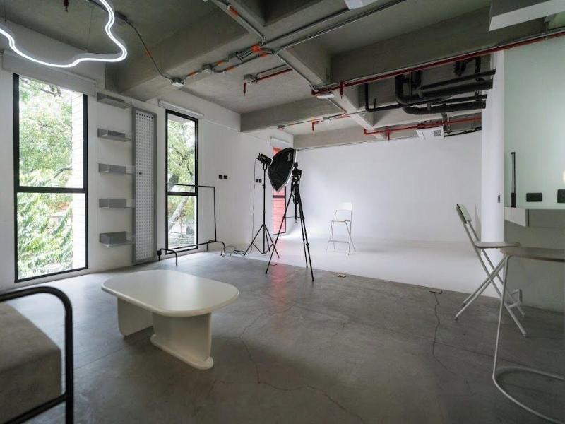 Indie Universe Creative Hotel image