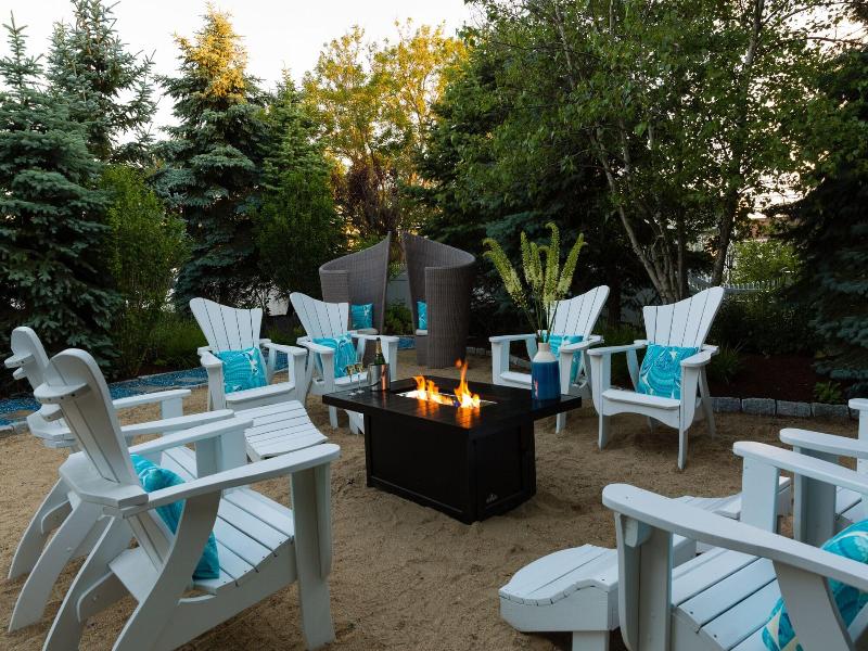 Blue - Inn On The Beach image