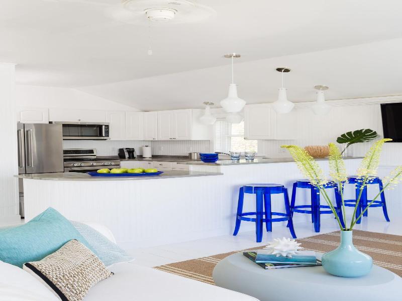 Blue - Inn On The Beach image