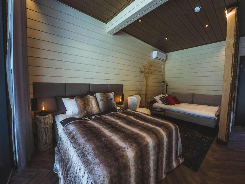 Invisible Forest Lodge image