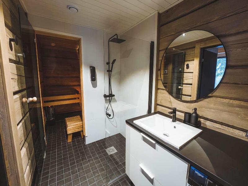 Invisible Forest Lodge image