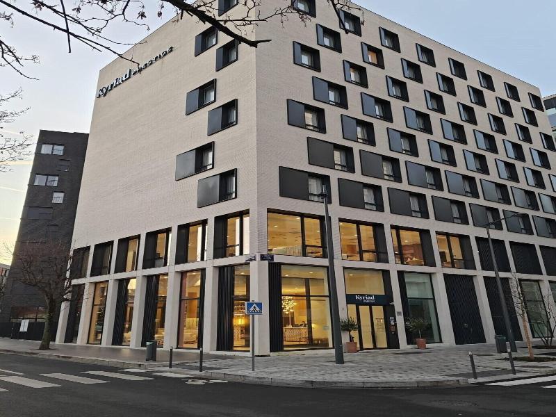 Kyriad Prestige Asnieres-sur-seine image