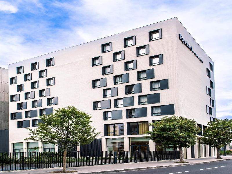 Kyriad Prestige Asnieres-sur-seine image