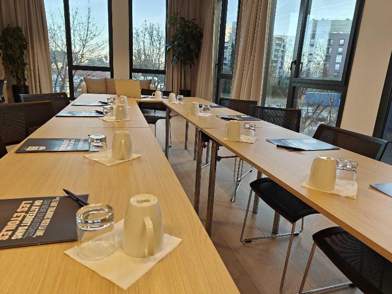 Kyriad Prestige Asnieres-sur-seine image
