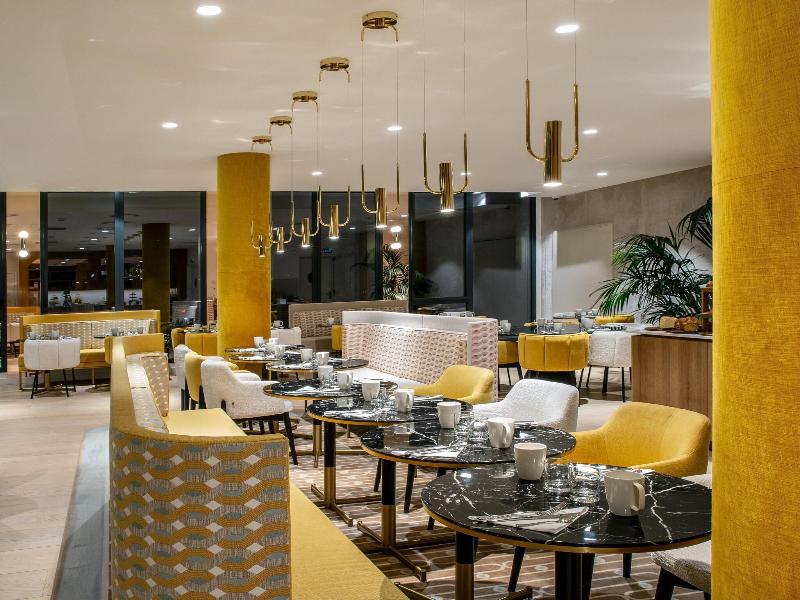Kyriad Prestige Asnieres-sur-seine image