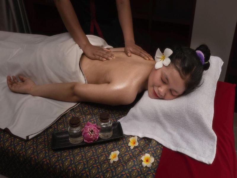 Duong Chan Hotel image