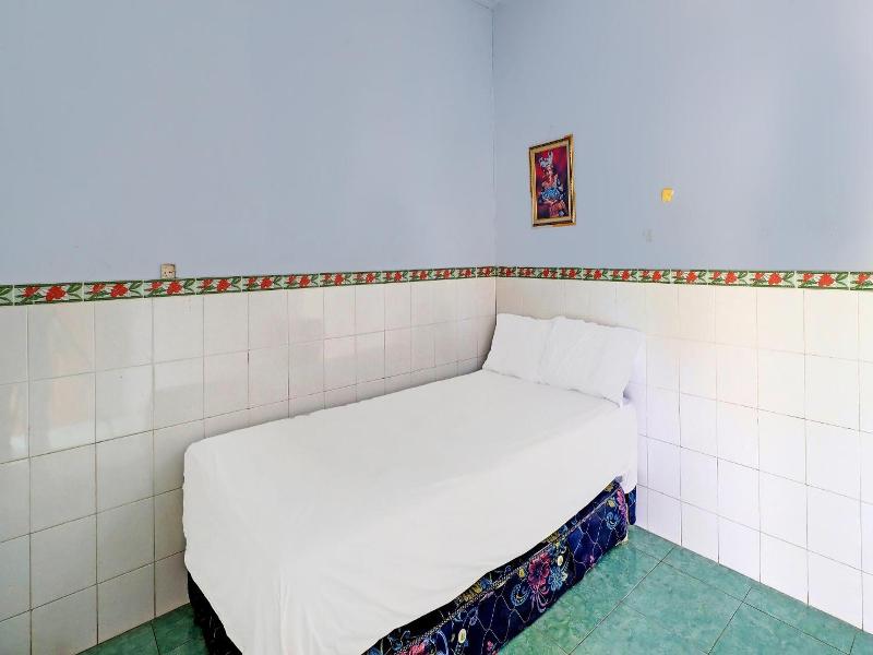 Hotel O Sekar Jagat Near Pantai Baluk Rening image