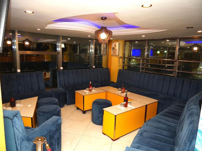 Marriot Metropolitan Hotel image