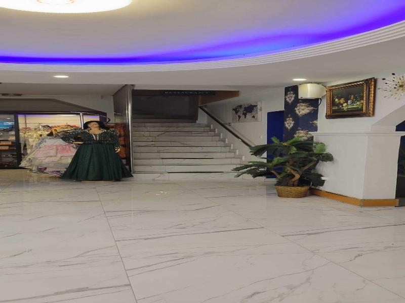 Marriot Metropolitan Hotel image