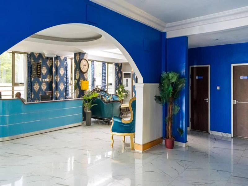 Marriot Metropolitan Hotel image