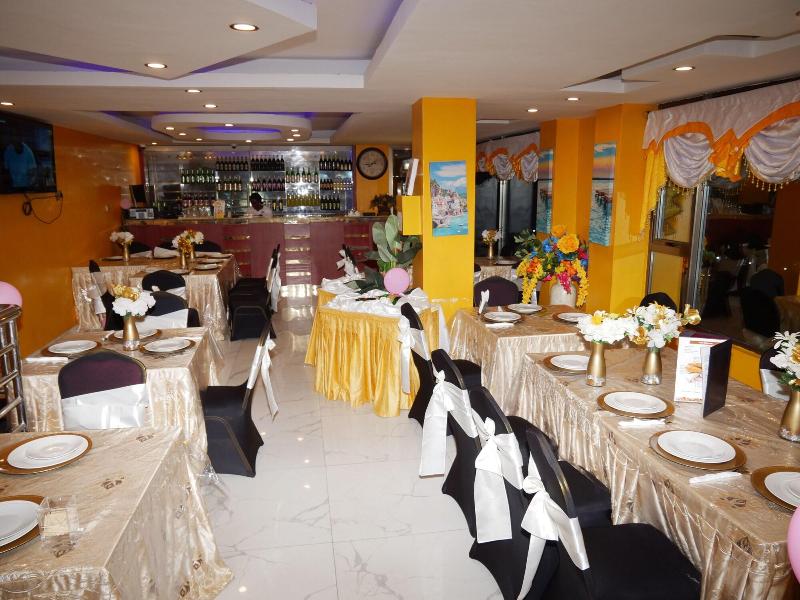 Marriot Metropolitan Hotel image