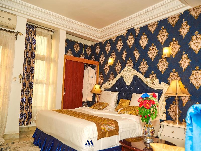 Marriot Metropolitan Hotel image