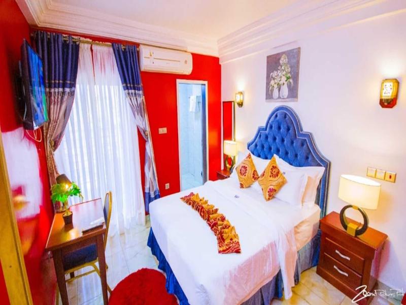 Marriot Metropolitan Hotel image
