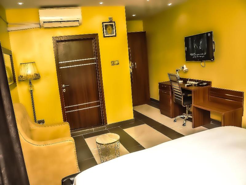 Marriot Airport Hotels image