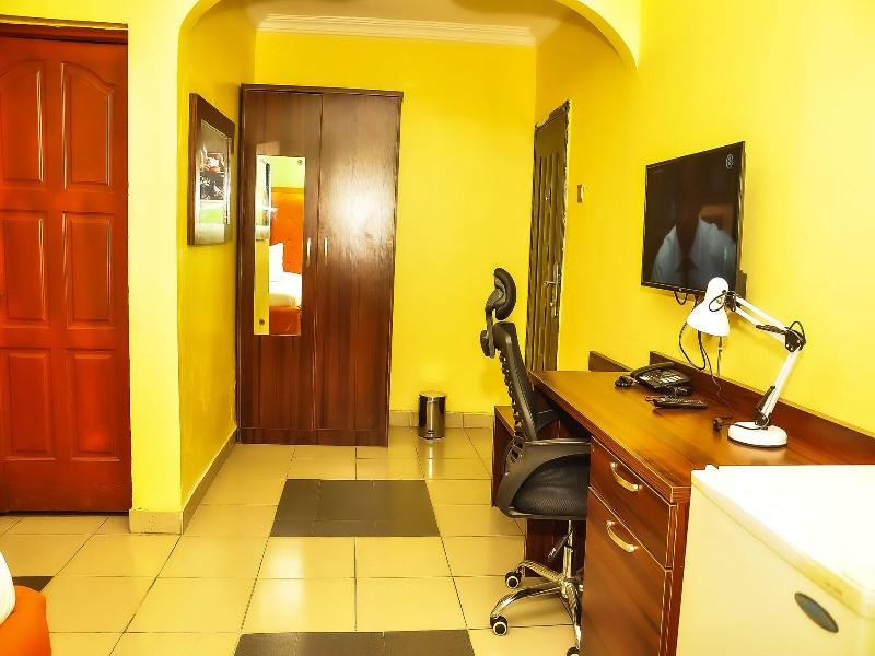 Marriot Airport Hotels image