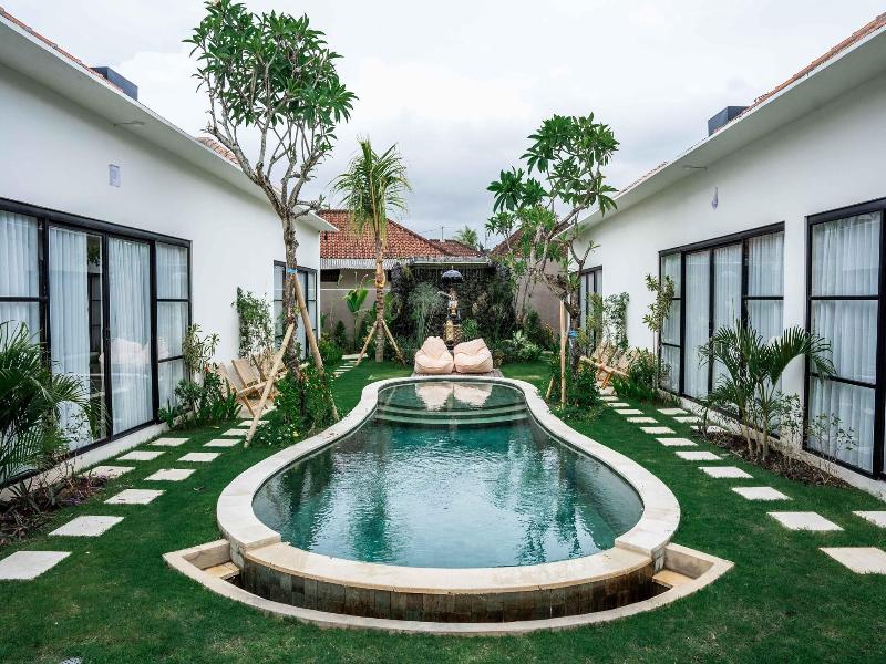 Shanti Boutique Retreat image