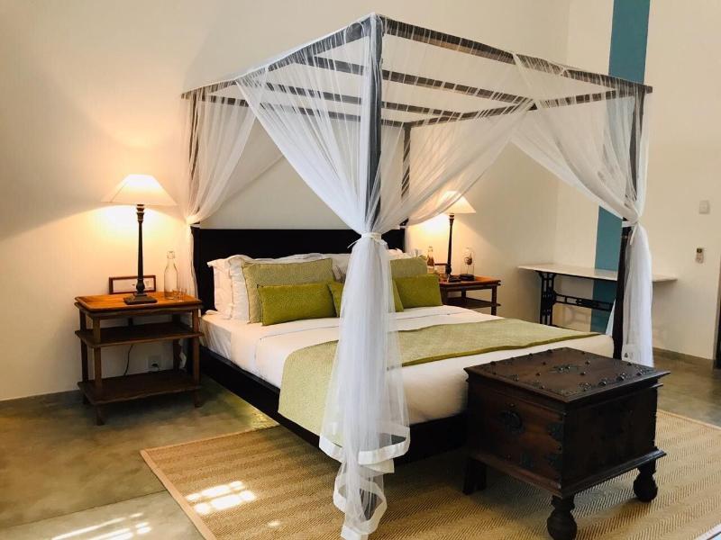 The Postcard Galle image