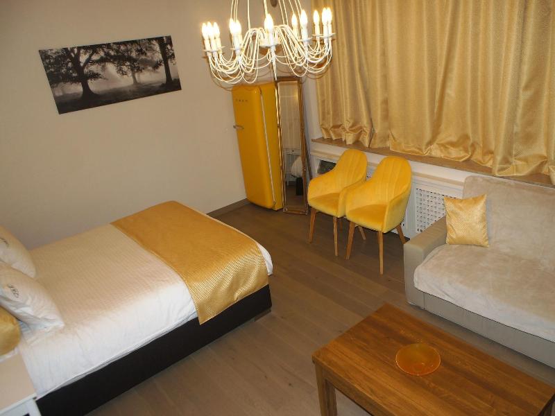 J And R Brussels City Apartment image