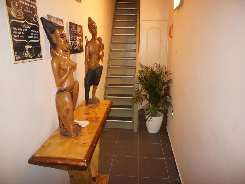 J And R Brussels City Apartment image